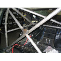 BMW SERIES 5 E39 OMP ROLL BAR