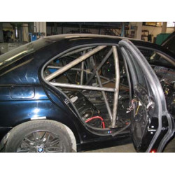 BMW SERIES 5 E39 OMP ROLL BAR